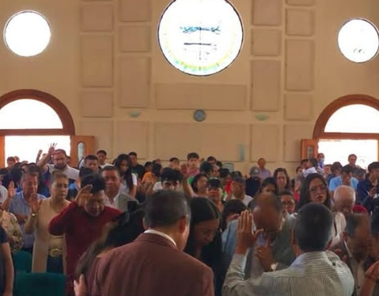 29 Años Equipando y Empoderando: Historia de La Cruz del Valle