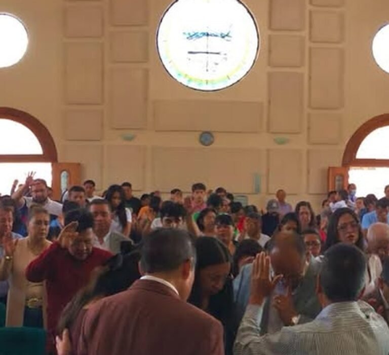 29 Años Equipando y Empoderando: Historia de La Cruz del Valle